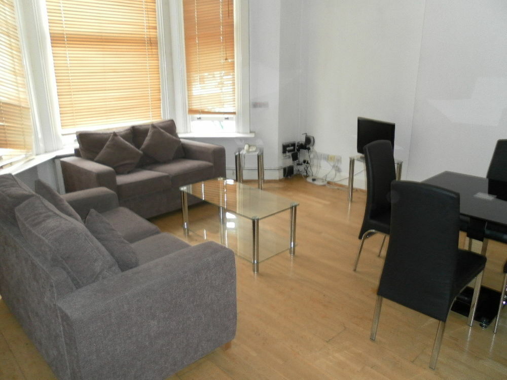 Access Earls Court Apartment Лондон Екстериор снимка